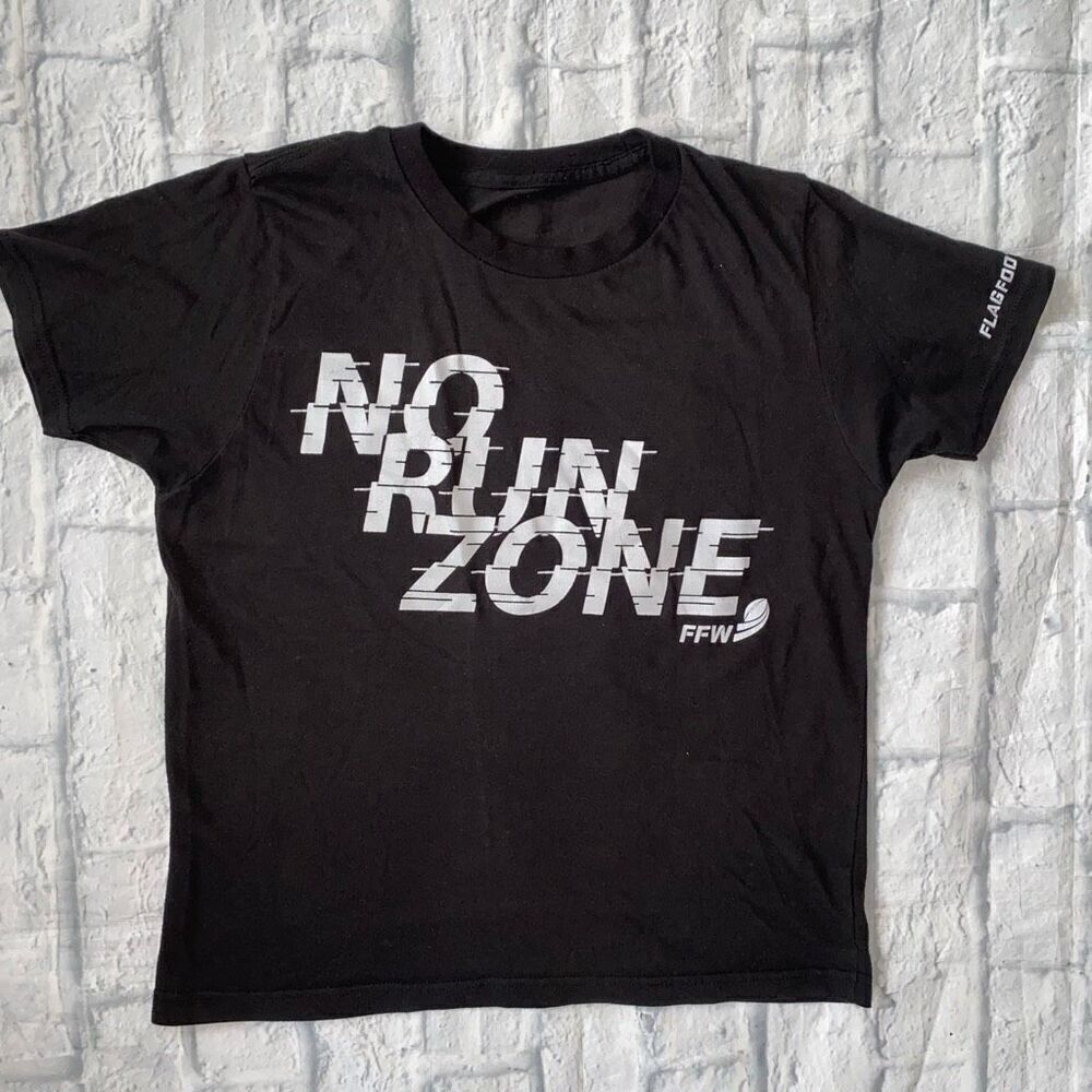 Flag football Wear youth boys size 10 Crewneck short sleeve shirt black